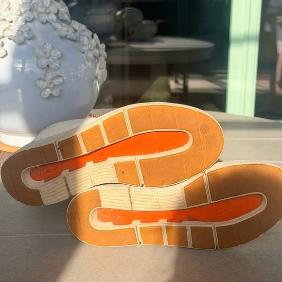 On Running White and Orange Sneakers - Picture 4 of 5